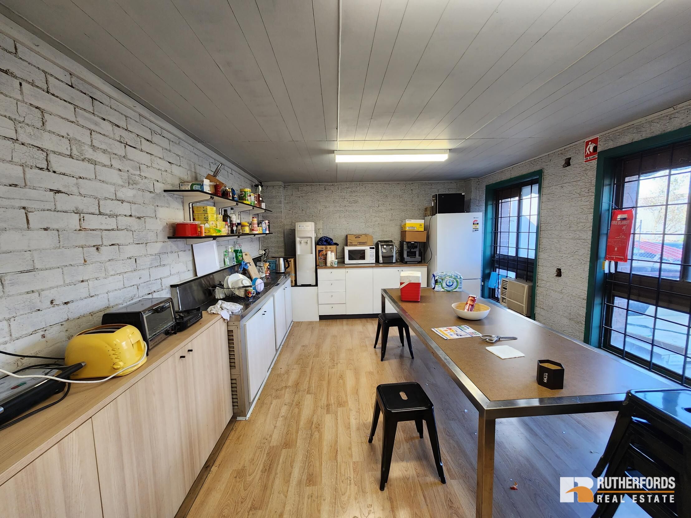 8-10 Strong Avenue, Thomastown Leased by Rutherfords Real Estate - image 17