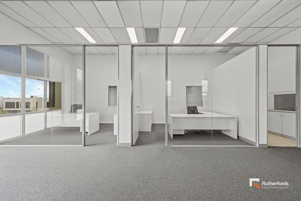 34 Lillee Crescent, Tullamarine For Sale by Rutherfords Real Estate - image 5