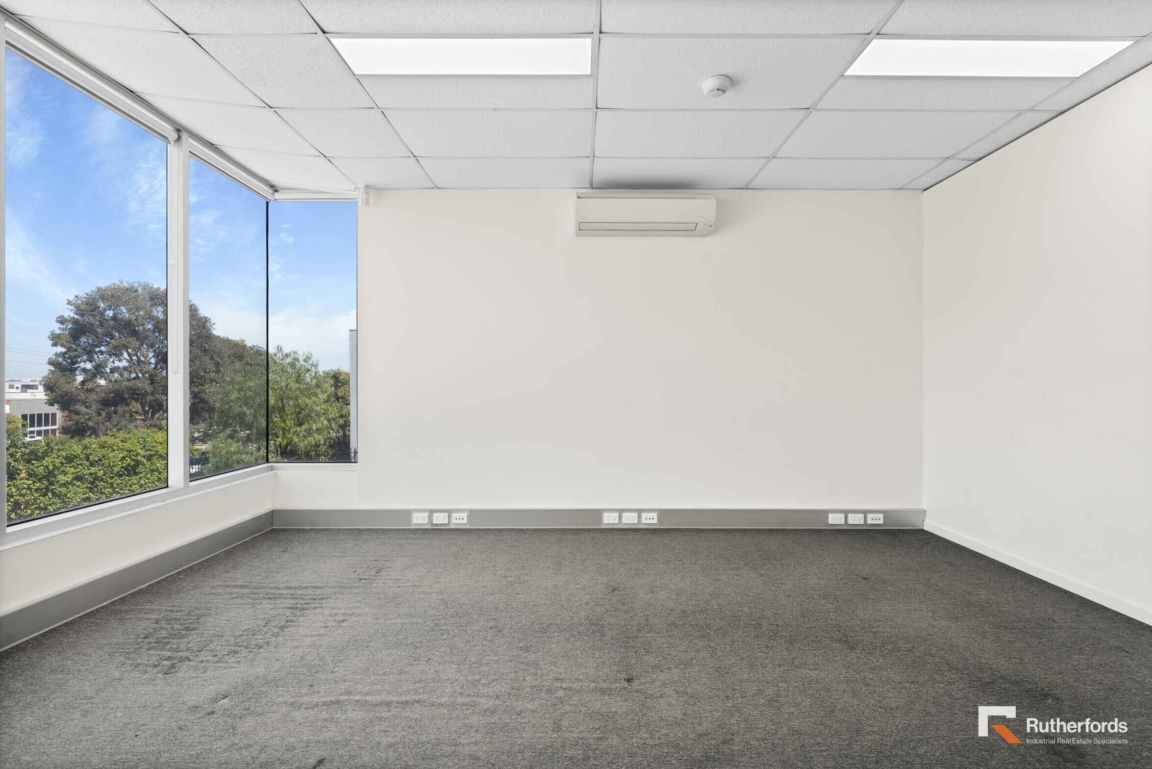 2/4 Norwest Avenue, Laverton North For Sale by Rutherfords Real Estate - image 12