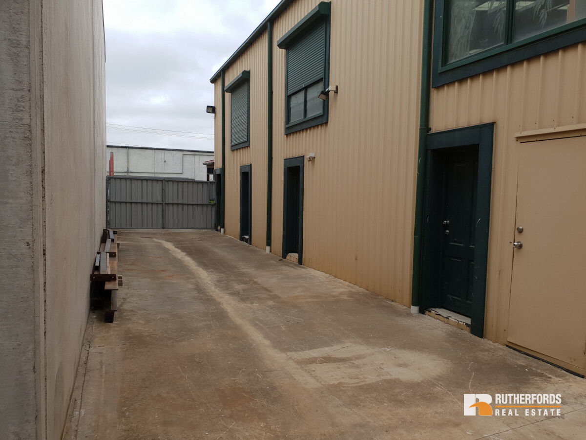 35-37 Whitehill Avenue, Sunshine North Leased by Rutherfords Real Estate - image 7