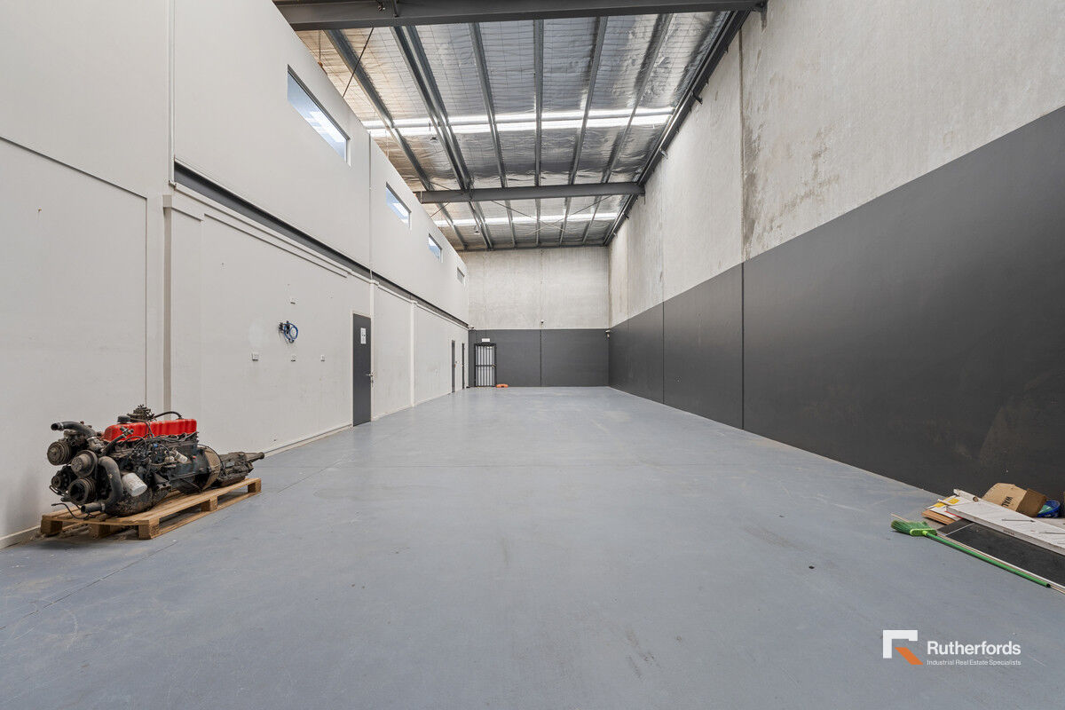 8A Lawn Court, Craigieburn For Sale or Lease by Rutherfords Real Estate - image 3