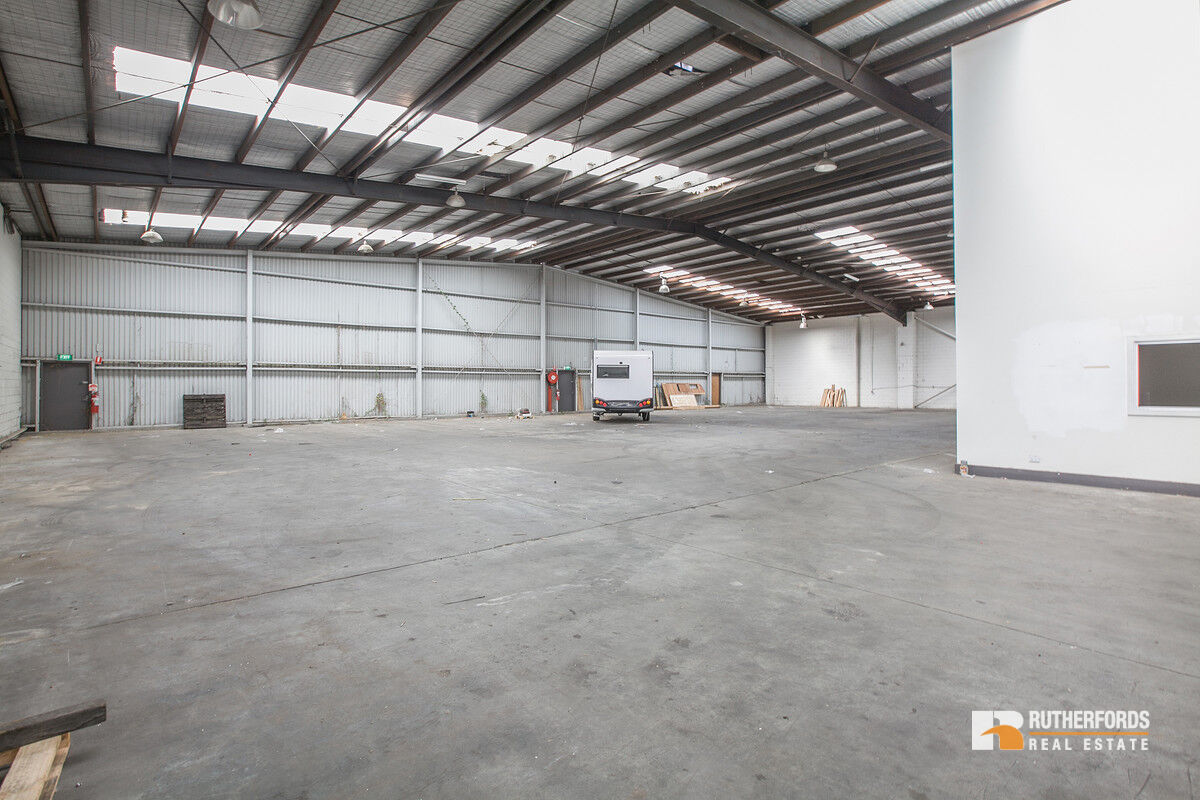 2/220-230 Barry Road, Campbellfield Leased by Rutherfords Real Estate - image 9