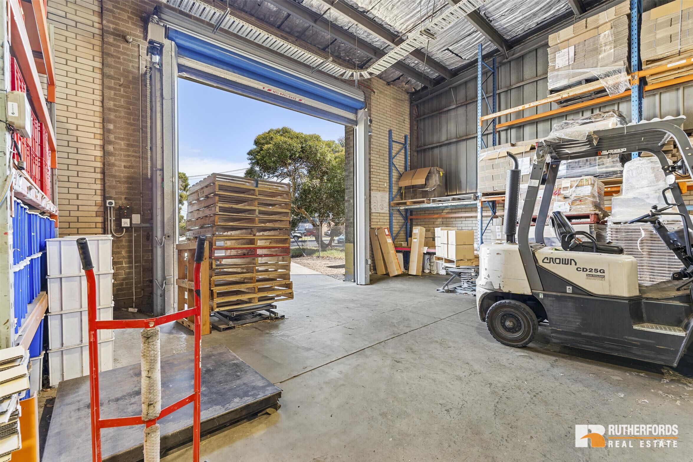 21 Temple Drive, Thomastown For Sale by Rutherfords Real Estate - image 3