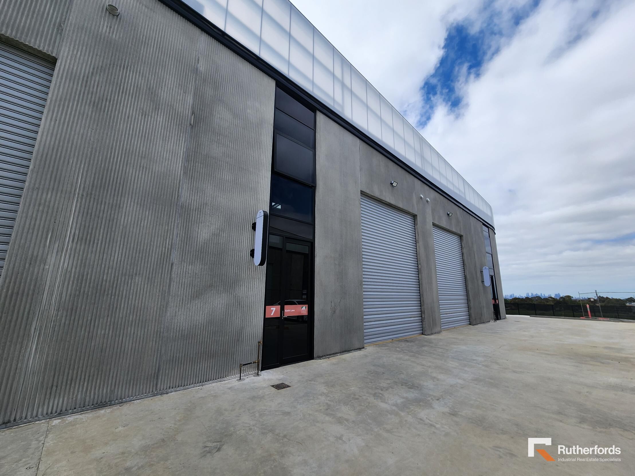 7 Earth Lane, Campbellfield For Lease by Rutherfords Real Estate - image 1
