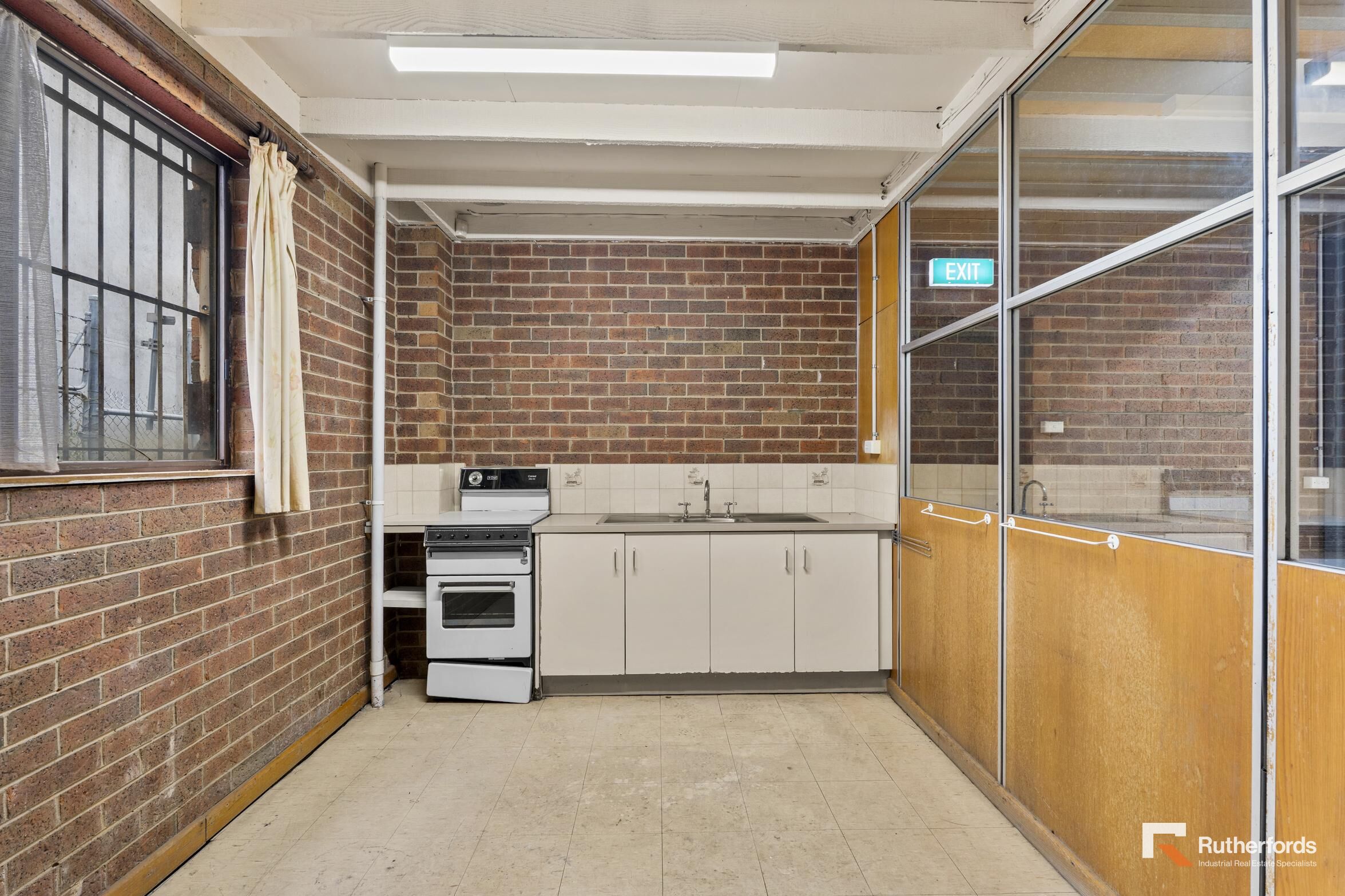 1 & 1A Bostock Court, Thomastown For Sale by Rutherfords Real Estate - image 11