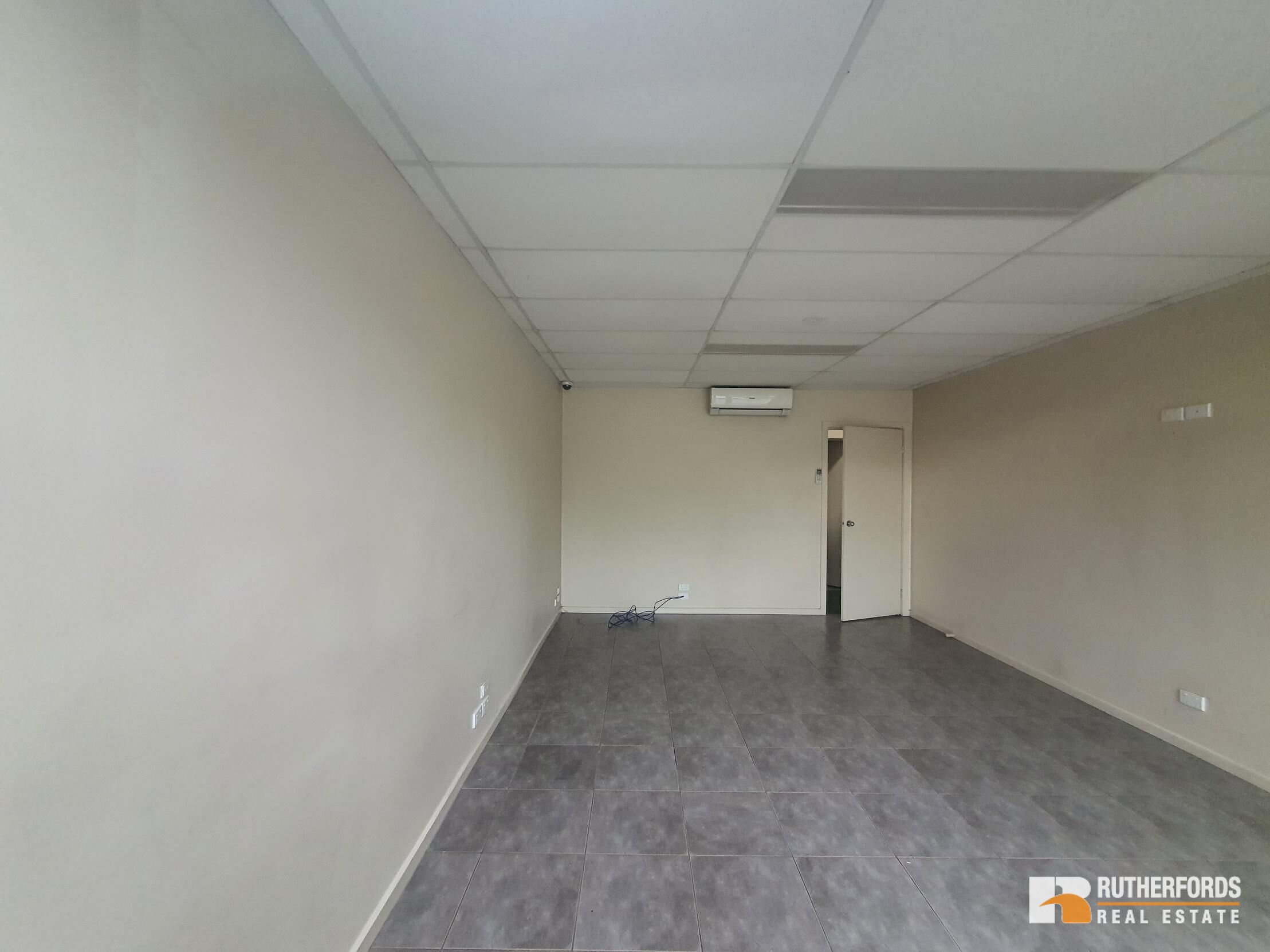 188 Derrimut Drive, Derrimut For Sale by Rutherfords Real Estate - image 2