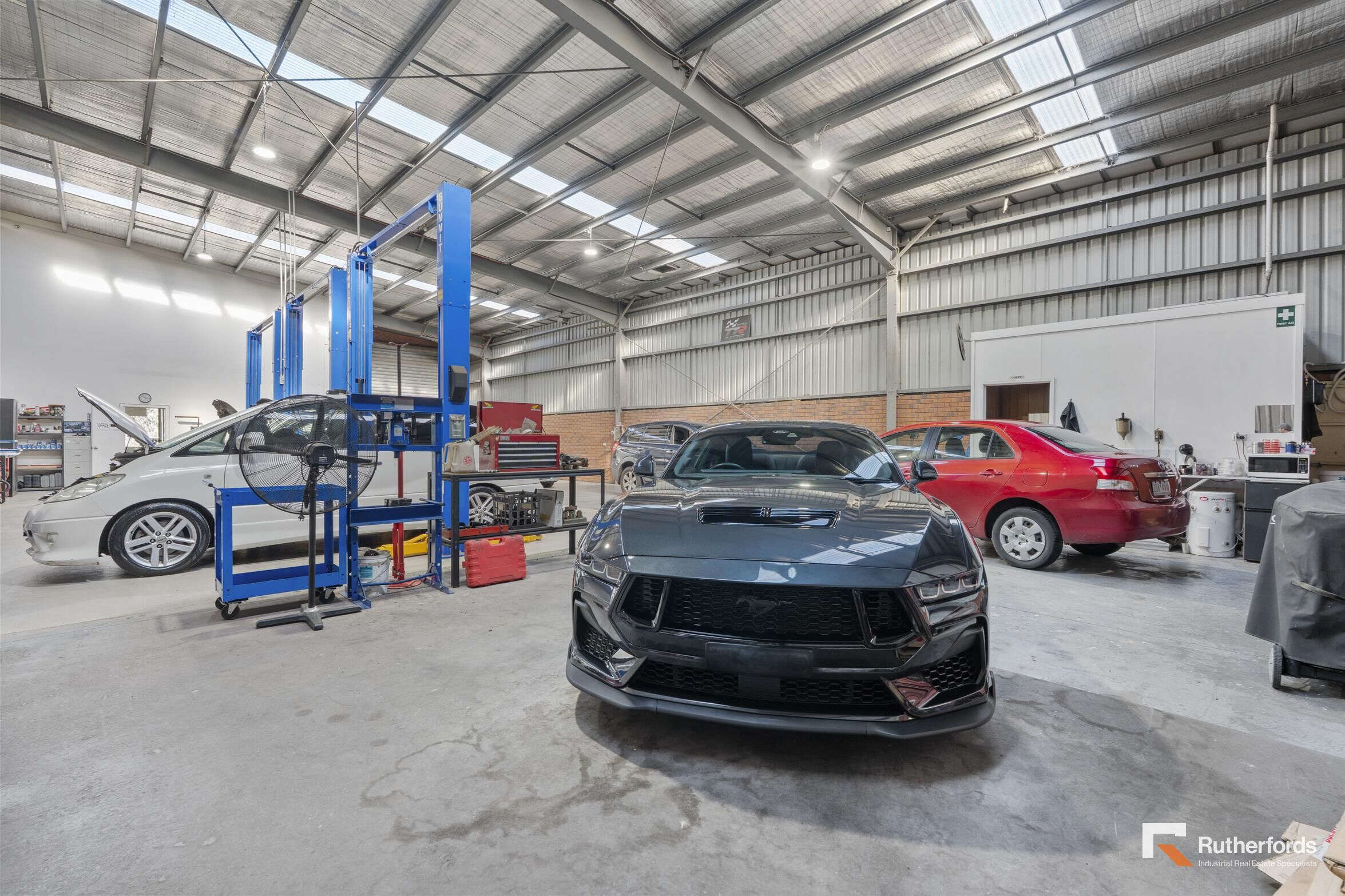 4/8-10 Tullamarine Park Road, Tullamarine For Sale by Rutherfords Real Estate - image 4