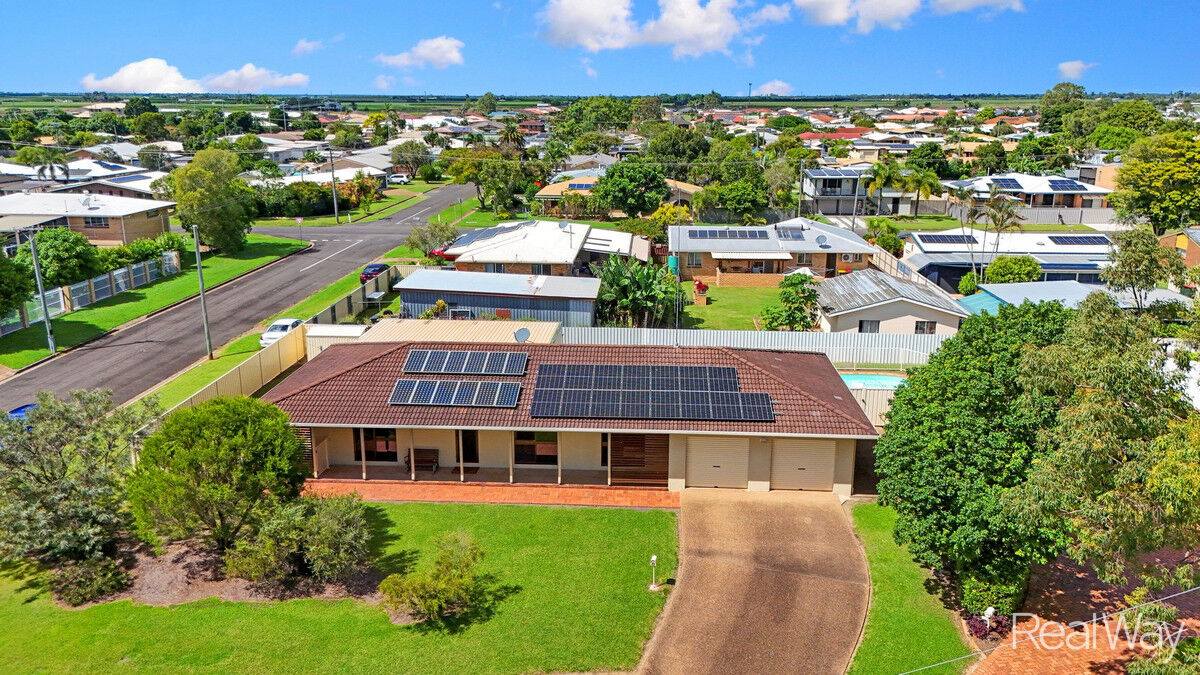 Immaculate family home with Large Solar System &amp; Pool in cracking location.