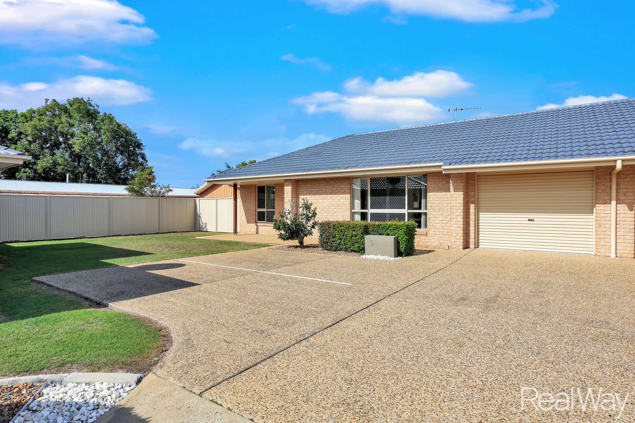 5 / 54 Avoca Street, Millbank - Image 1
