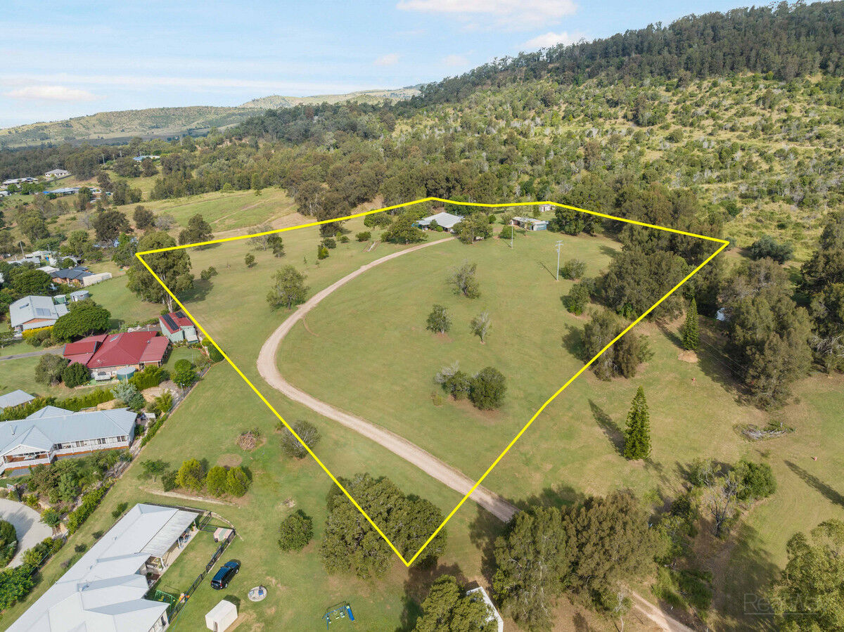 6 Honan Street, Withcott QLD 4352, Withcott - Thumbnail 3