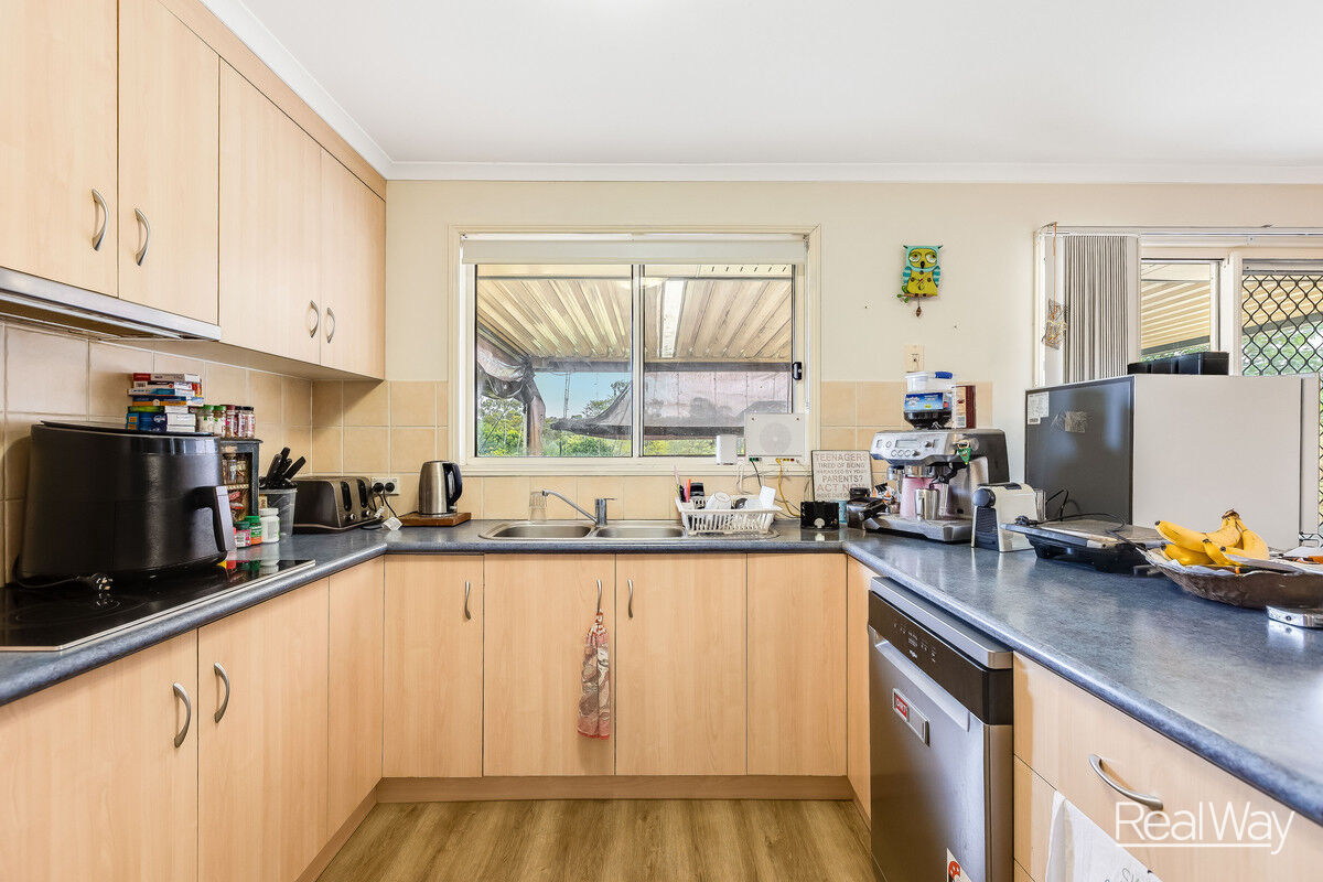 39 Thomas Street, Meringandan West QLD 4352, Meringandan West - Thumbnail 3