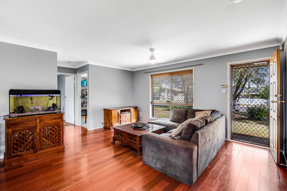 5 Hinkler Crescent, Wilsonton QLD 4350, Wilsonton - Thumbnail 2