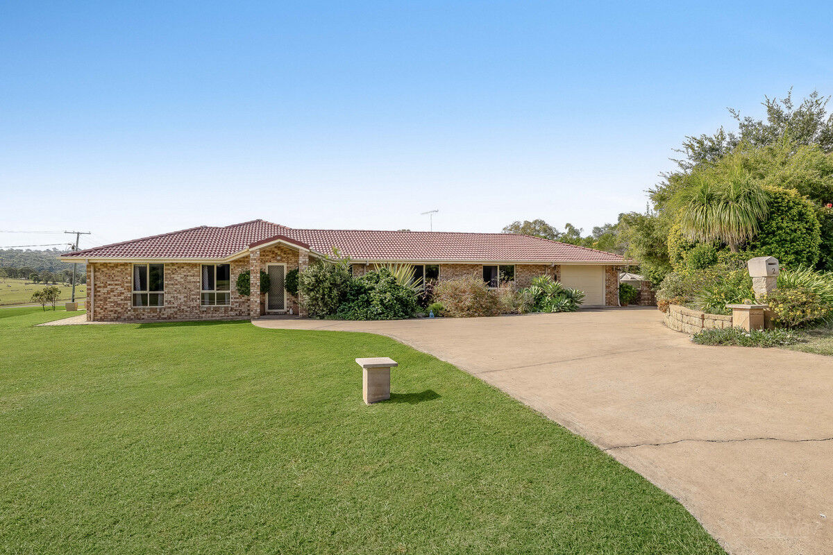 2 Lanbar Court, Glenvale QLD 4350, Glenvale - Thumbnail 2