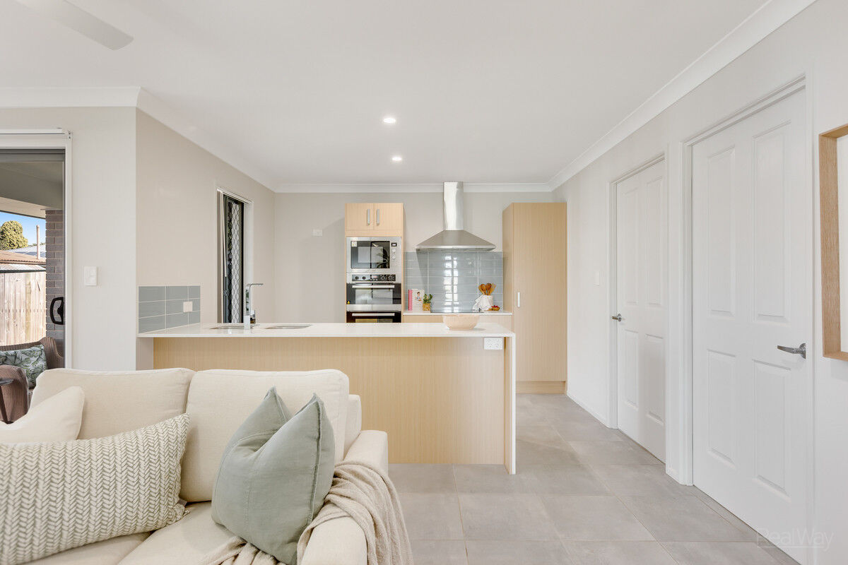 4 Violet Street, Harristown QLD 4350, Harristown - Thumbnail 2