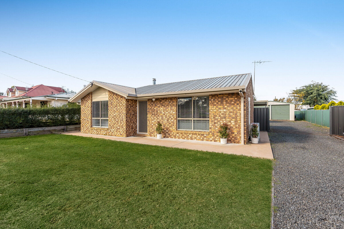 25 Balfour Street, Wyreema QLD 4352, Wyreema - Thumbnail 2