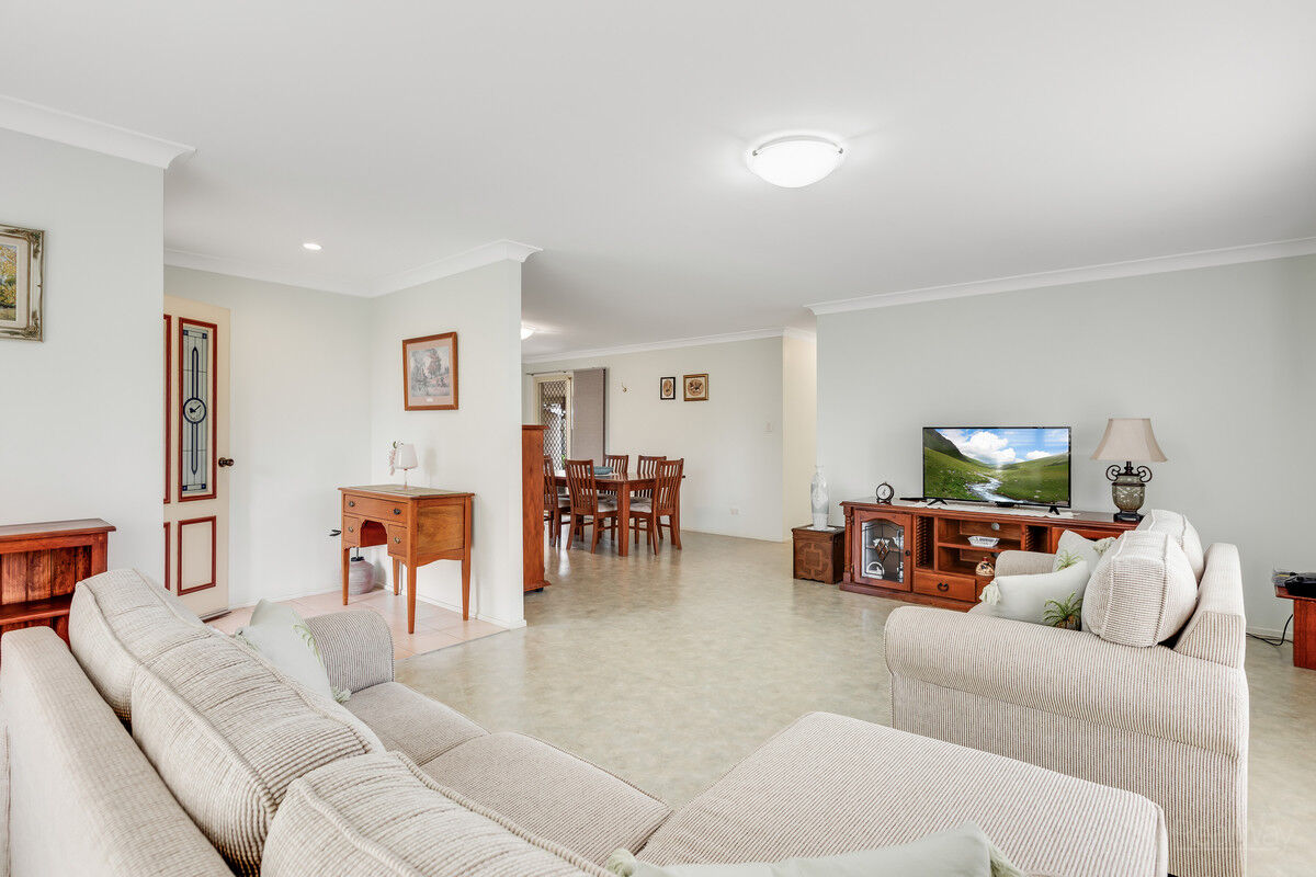 27 Traminer Drive, Wilsonton Heights QLD 4350, Wilsonton Heights - Thumbnail 4