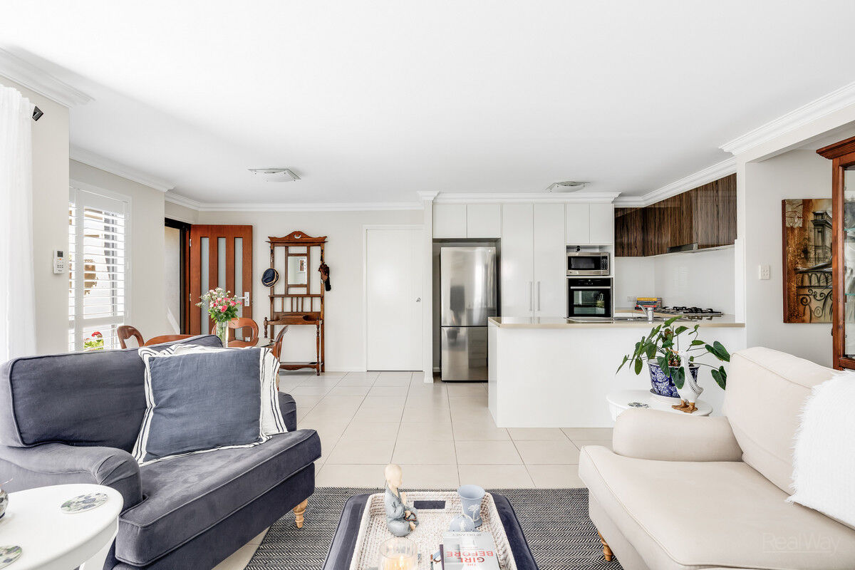 1 / 77-81 Bouganvillea Drive, Middle Ridge QLD 4350, Middle Ridge - Thumbnail 4