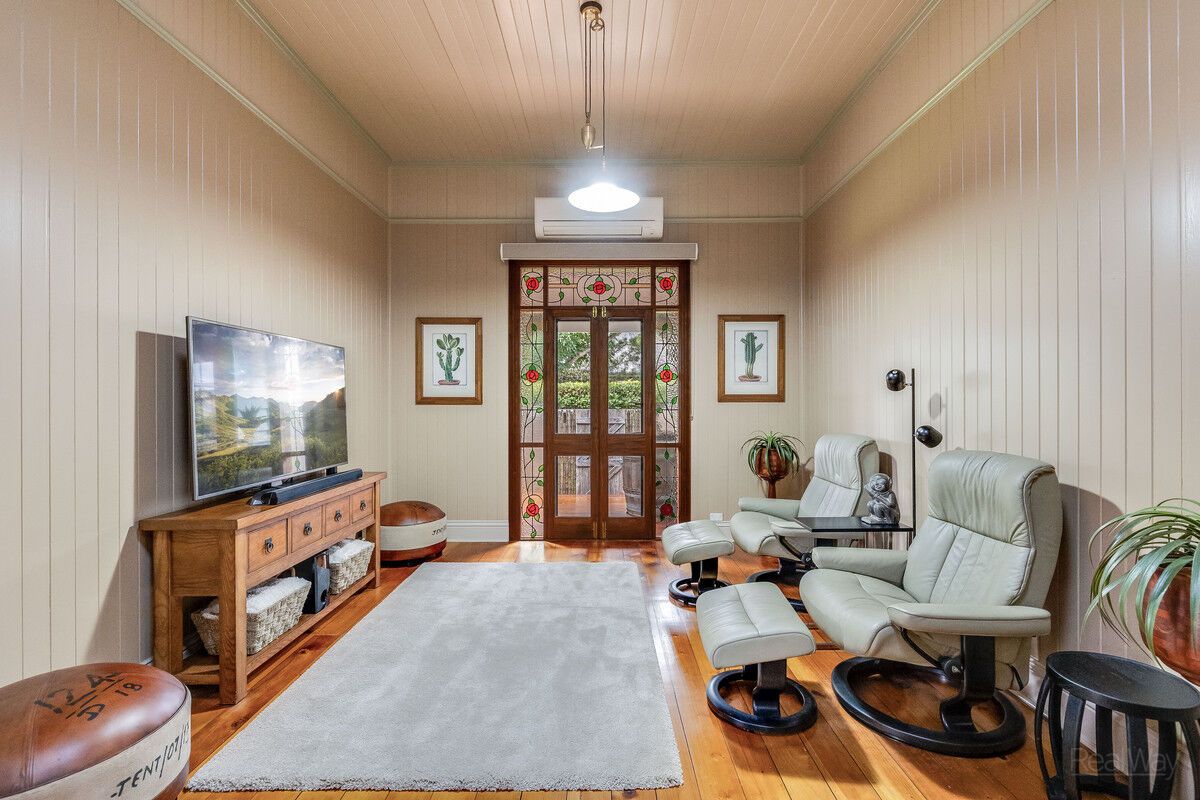 TIMELESS CHARM IN EAST TOOWOOMBA, $1,050,000 - RealWay Property ...