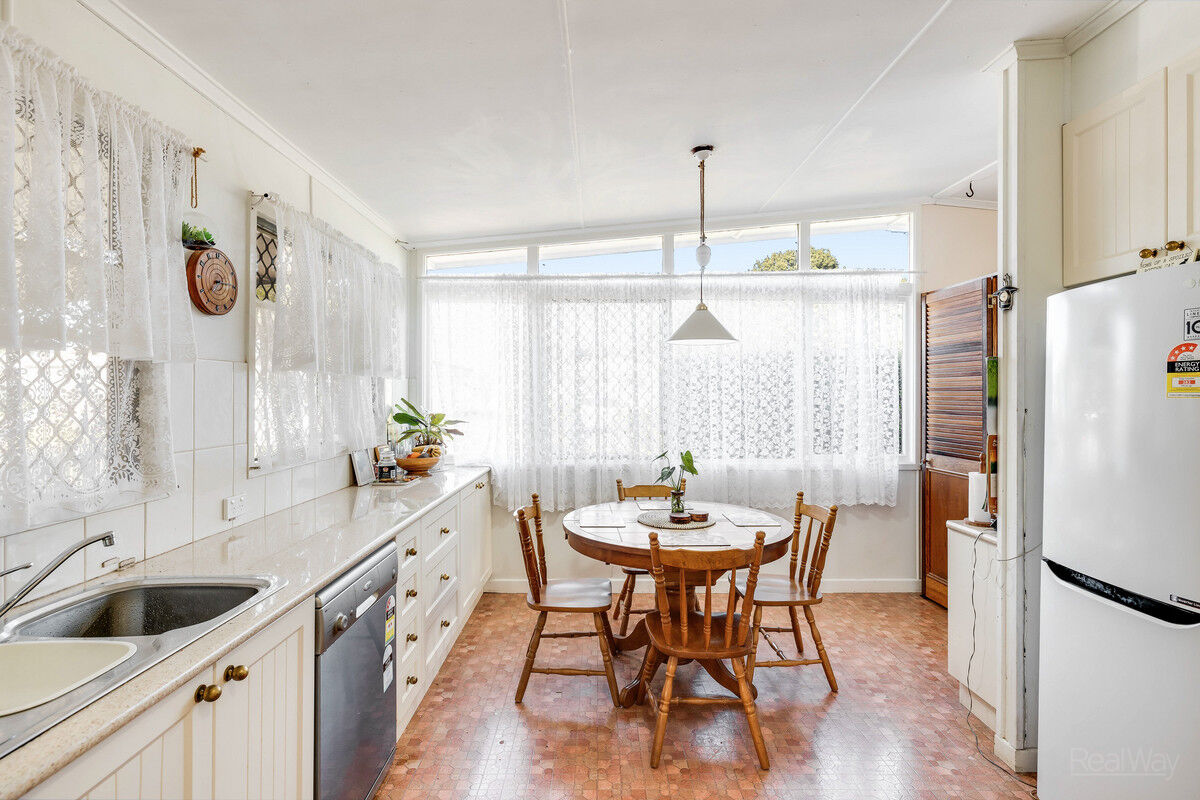 49 Weetwood Street, Newtown QLD 4350, Newtown - Thumbnail 6