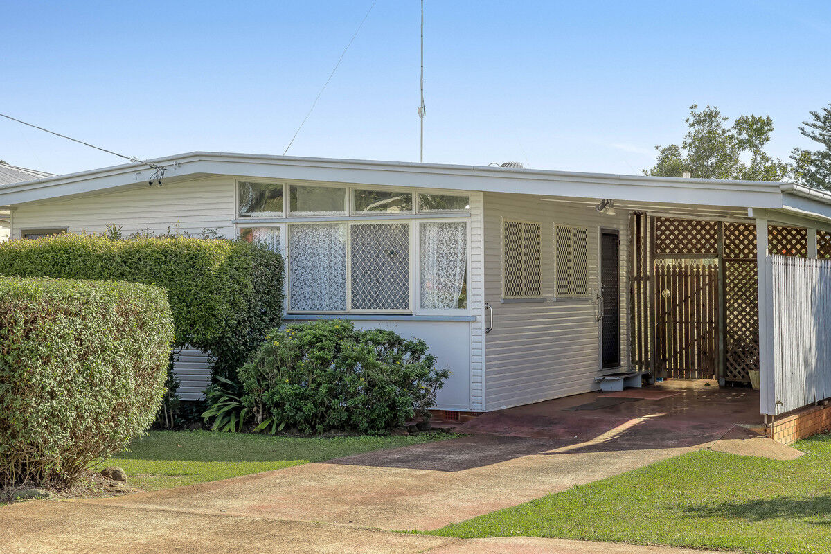 49 Weetwood Street, Newtown QLD 4350, Newtown - Thumbnail 2