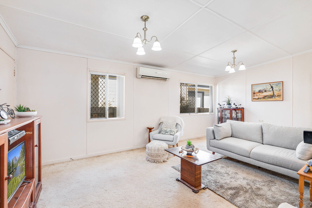 49 Weetwood Street, Newtown QLD 4350, Newtown - Thumbnail 4