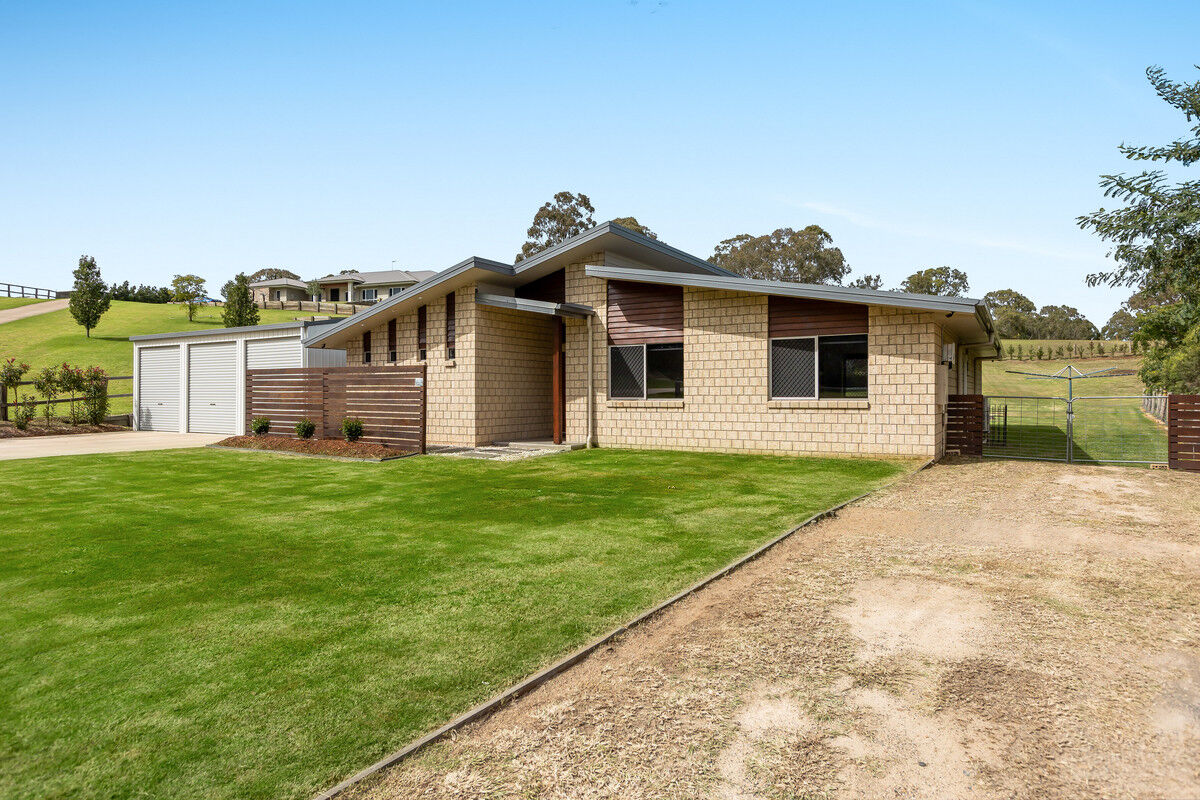36 Carinya Drive, Hodgson Vale QLD 4352, Hodgson Vale - Thumbnail 3