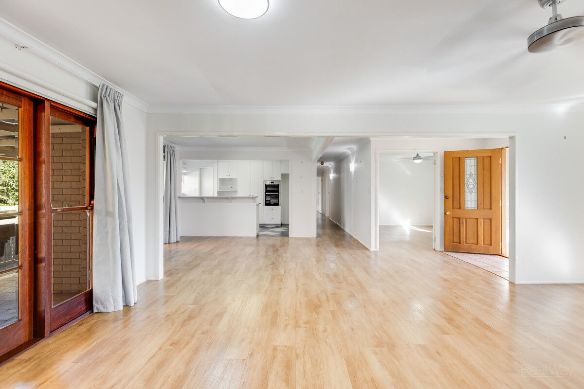 22 Barrymount Crescent, Mount Lofty QLD 4350, Mount Lofty - Thumbnail 2