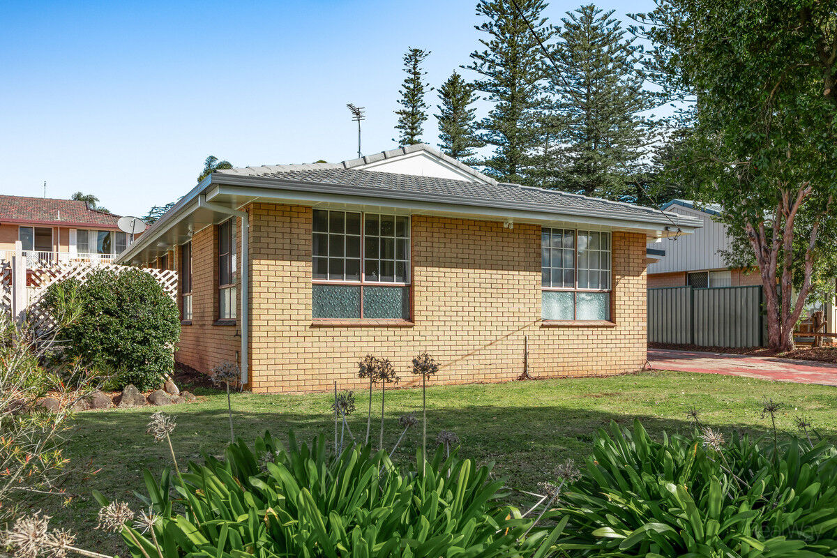 1 & 2 / 56 Hursley Road, Newtown QLD 4350, Newtown - Thumbnail 3