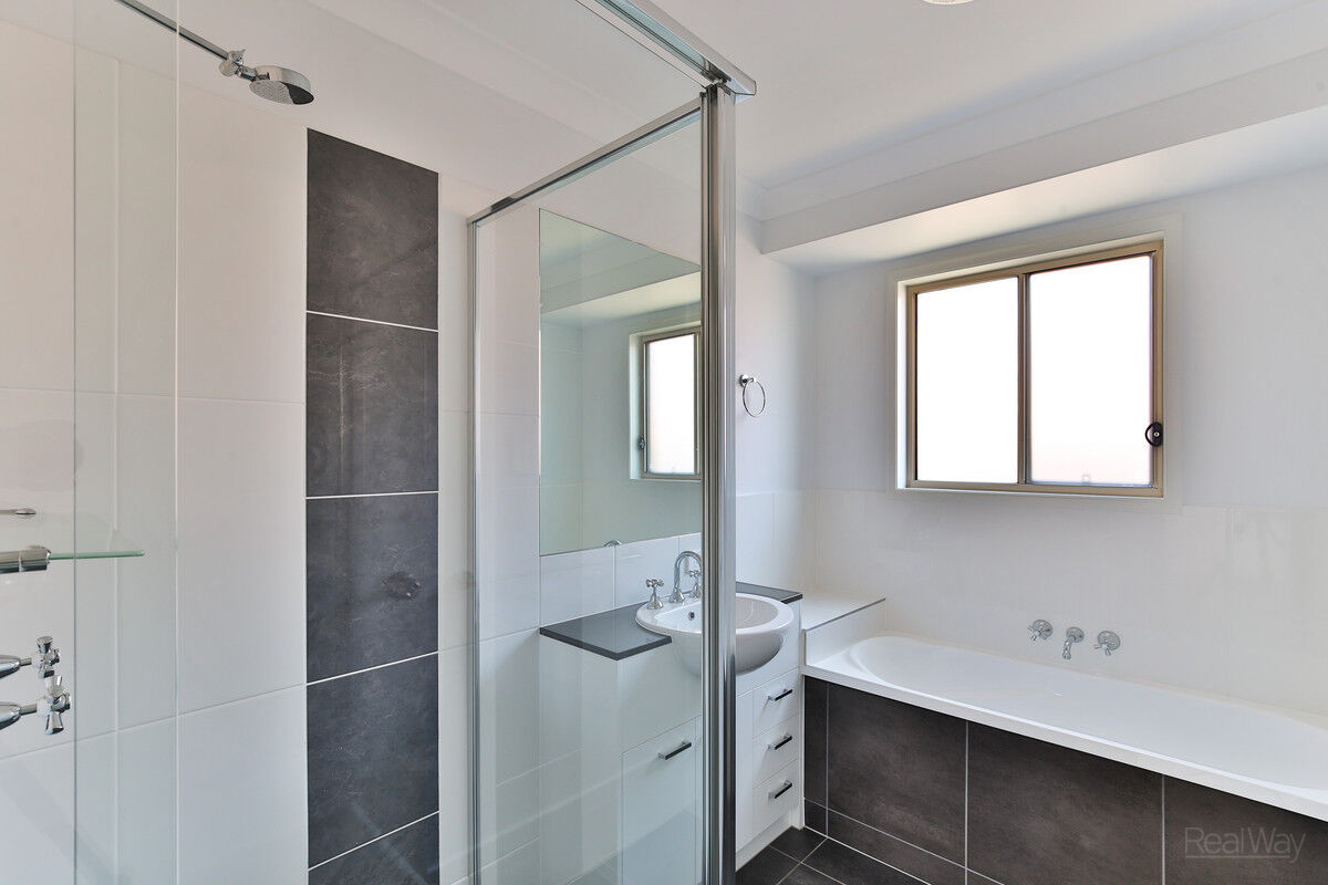 1 / 7 Northpoint Avenue, HARLAXTON QLD 4350, Harlaxton - Thumbnail 6