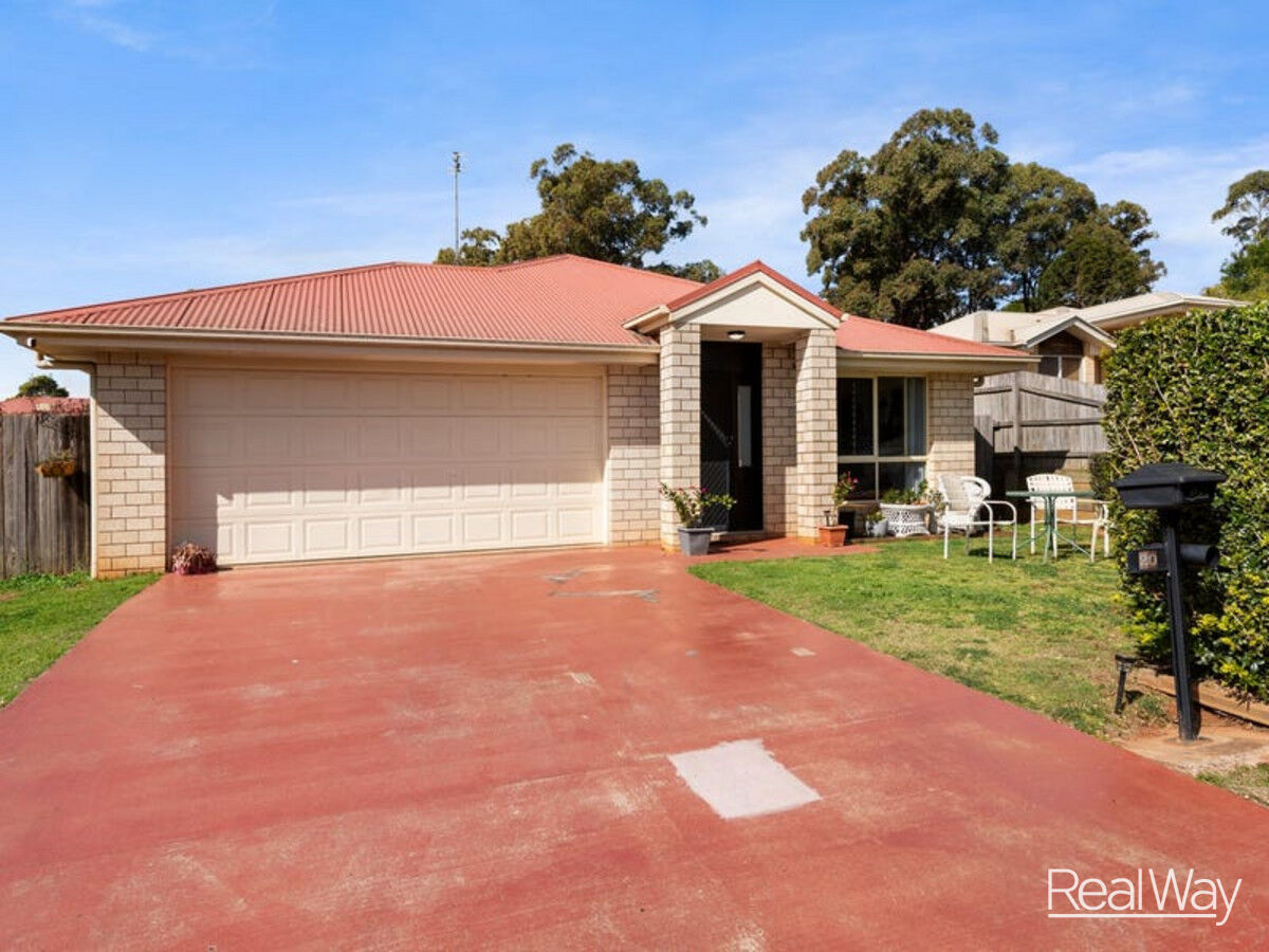 20 Willowburn Drive, ROCKVILLE QLD 4350, Rockville - Thumbnail 4