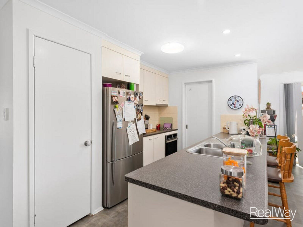20 Willowburn Drive, ROCKVILLE QLD 4350, Rockville - Thumbnail 6
