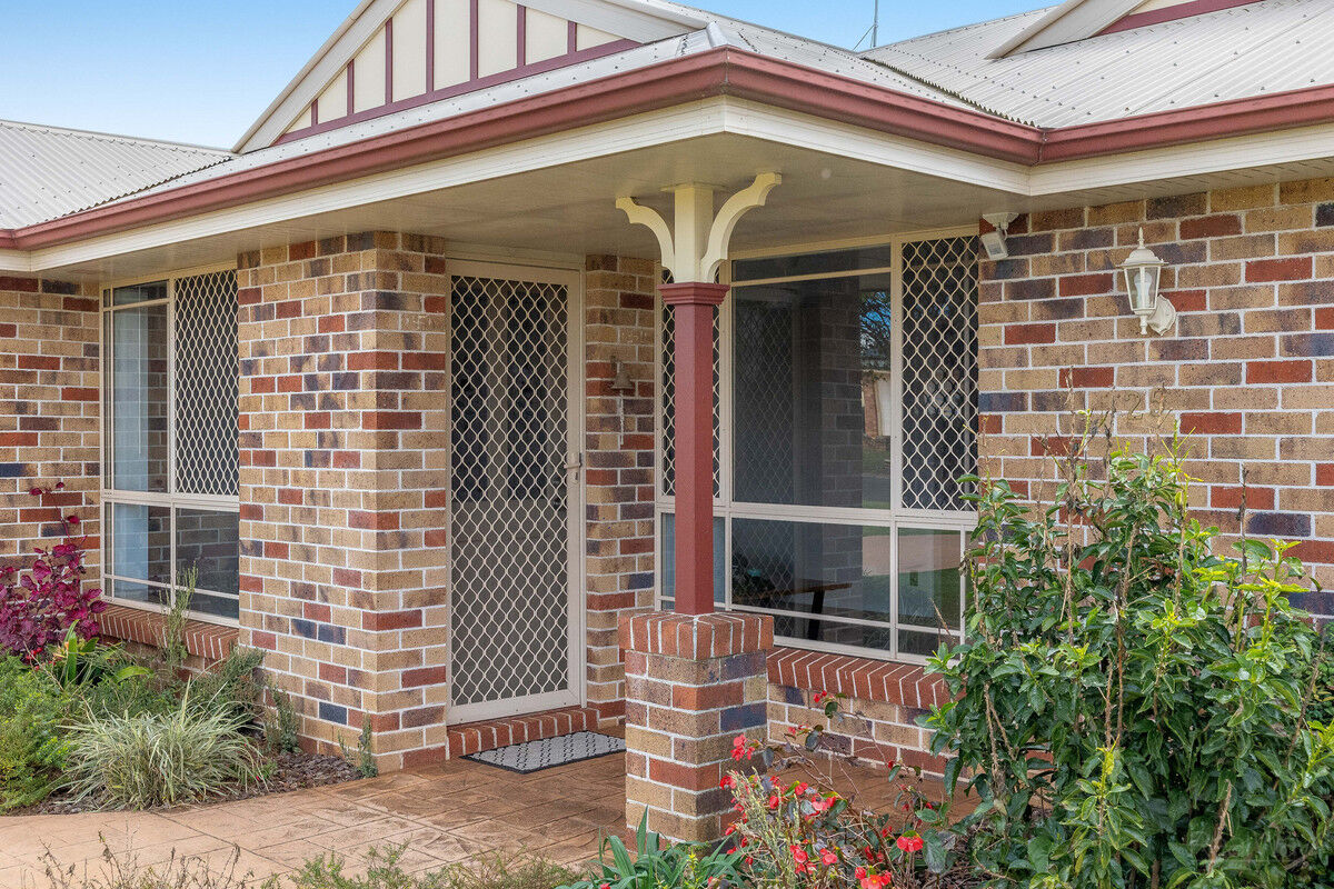 25 Swartz Street, Kearneys Spring QLD 4350, Kearneys Spring - Thumbnail 2