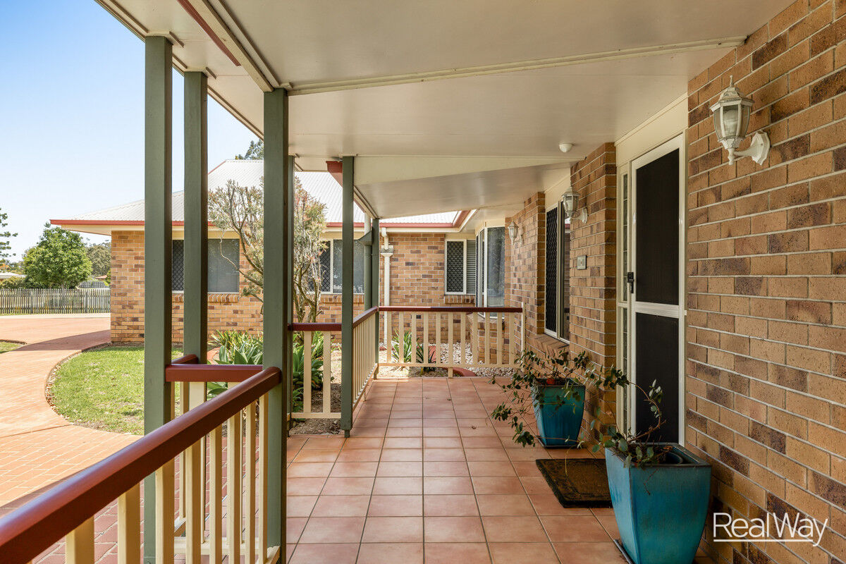 6 Cotswold Close, Cotswold Hills QLD 4350, Cotswold Hills - Thumbnail 3