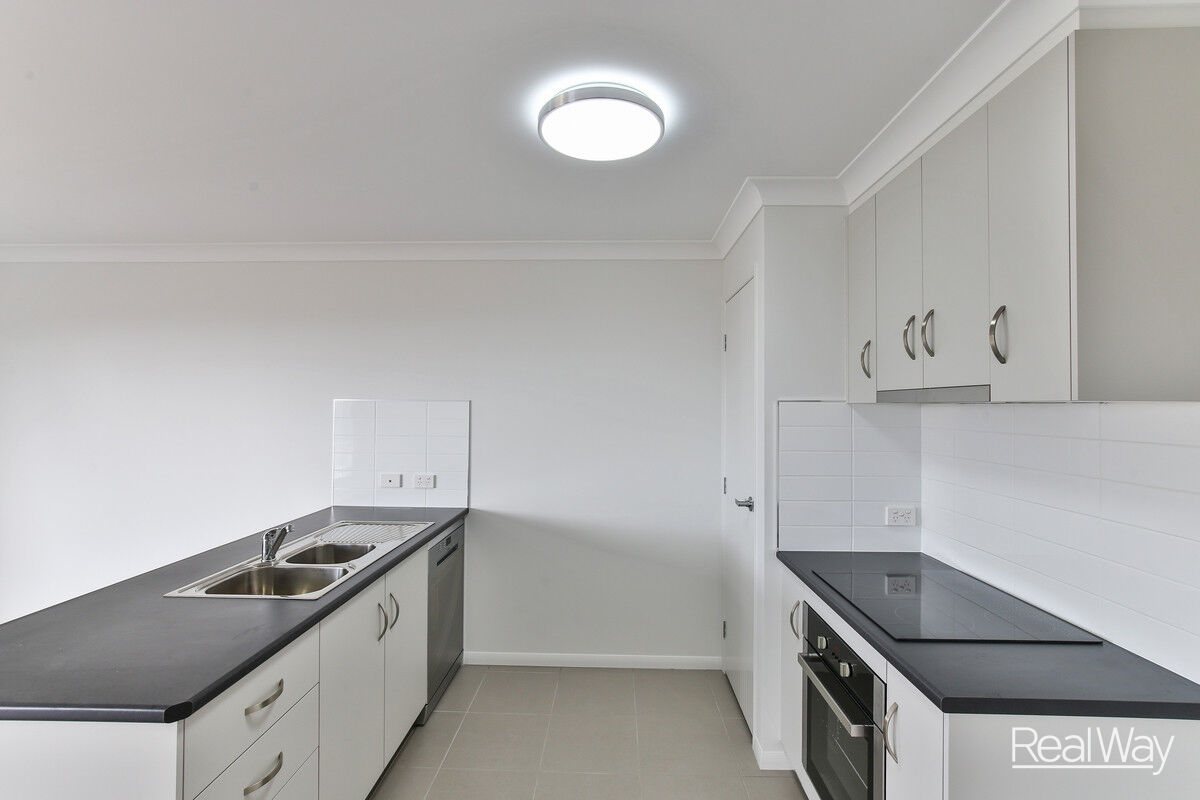 1 & 2 / 7 Whitefield Street, Glenvale QLD 4350, Glenvale - Thumbnail 2