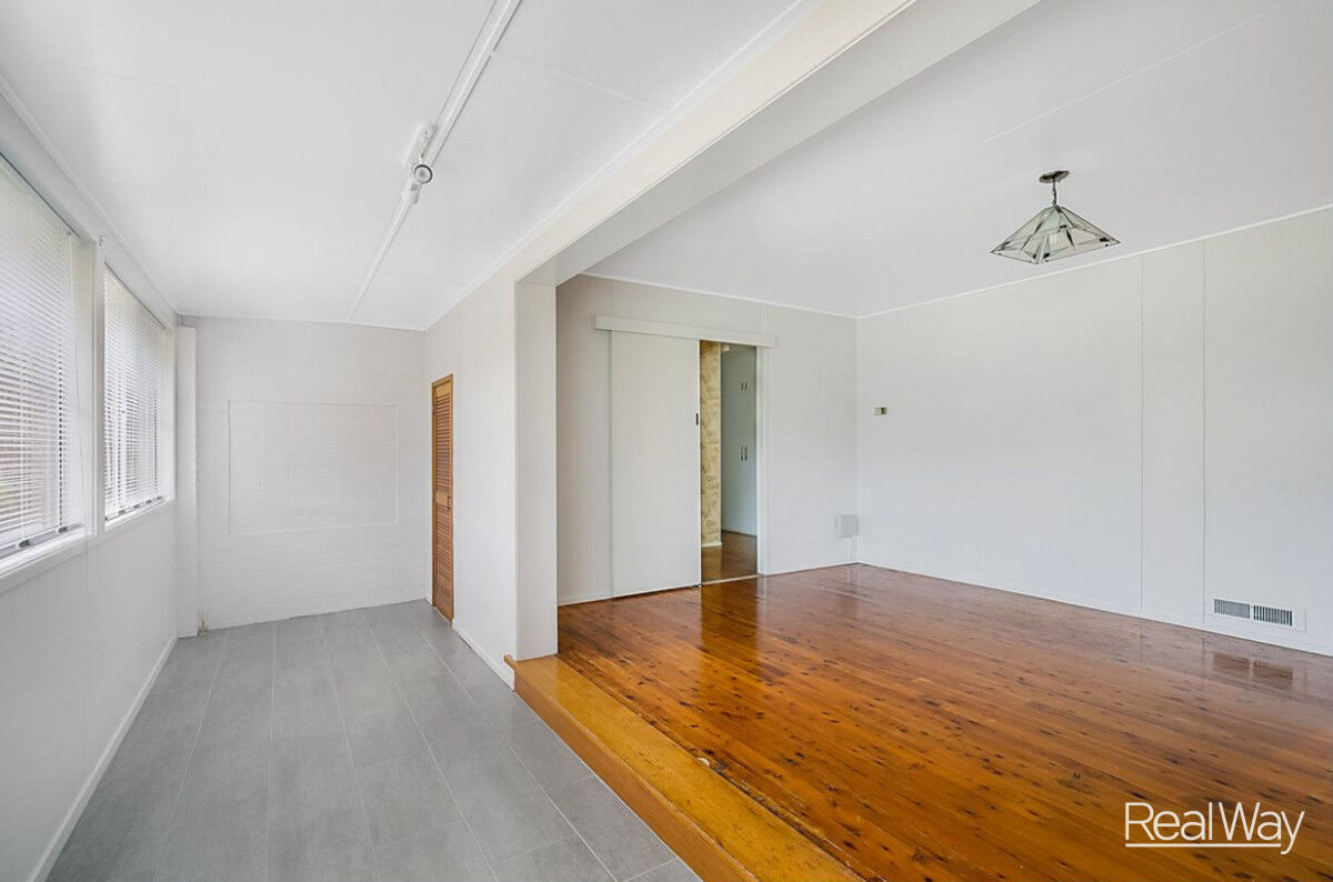 5 Veronica Court, Centenary Heights QLD 4350, Centenary Heights - Thumbnail 2