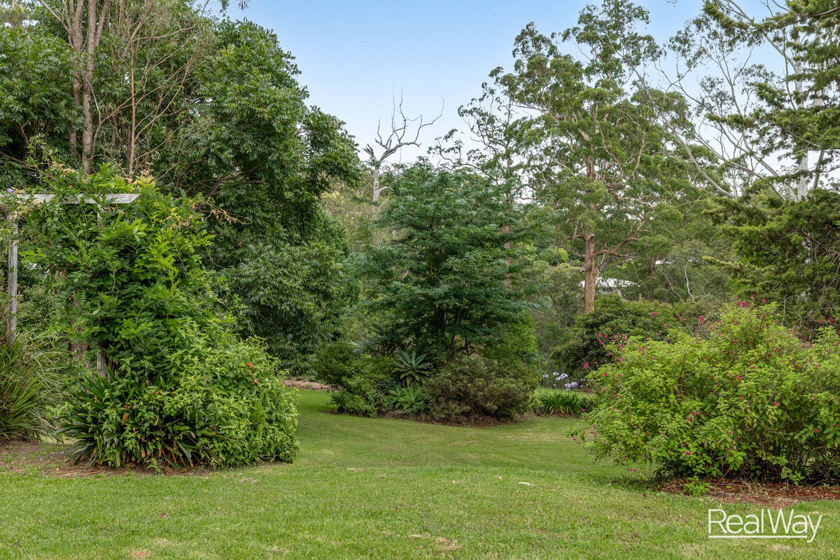 12 Grey Gums Drive, Blue Mountain Heights QLD 4350, Blue Mountain Heights - Thumbnail 4