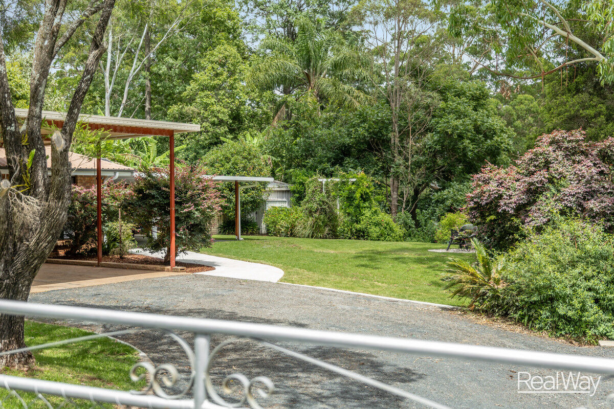12 Grey Gums Drive, Blue Mountain Heights QLD 4350, Blue Mountain Heights - Thumbnail 2