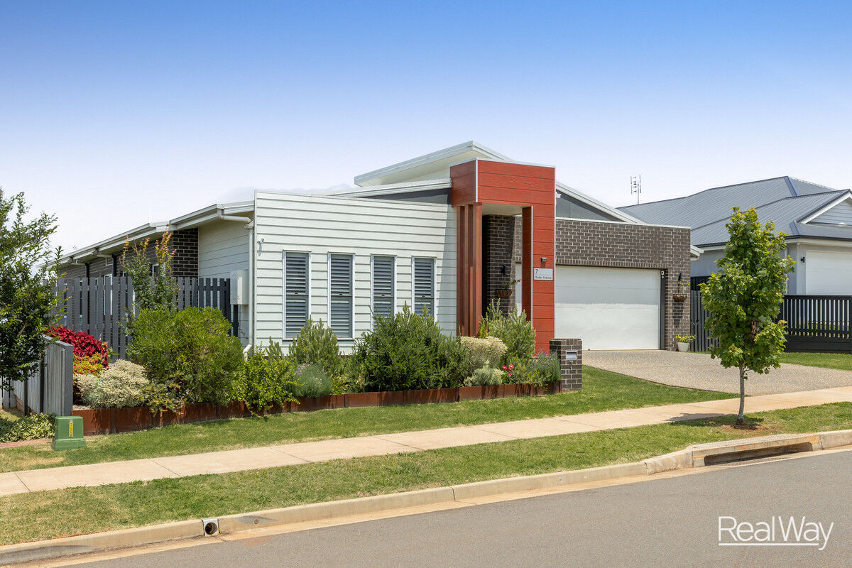 7 Ryder Avenue, Highfields QLD 4352, Highfields - Thumbnail 2