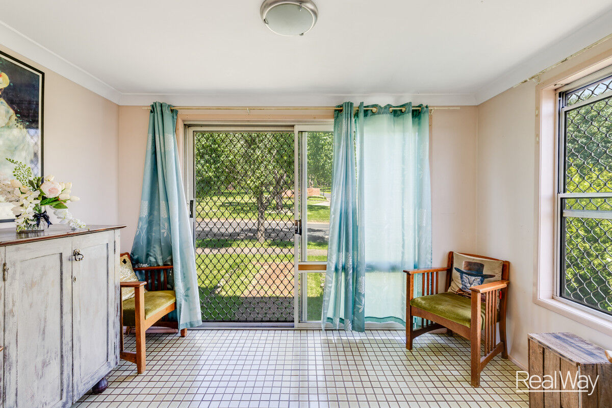 77F Ruthven Street, Harlaxton QLD 4350, Harlaxton - Thumbnail 3