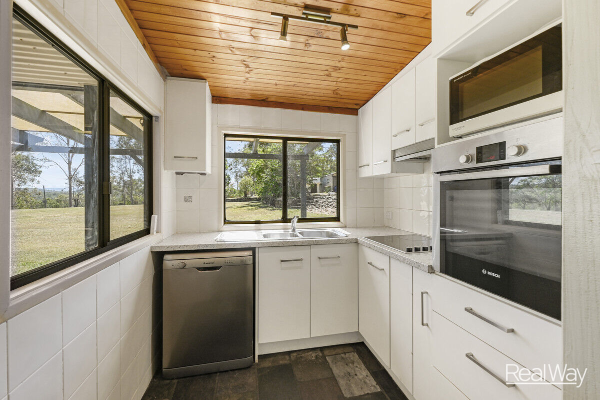 399 Jones Road, Withcott QLD 4352, Withcott - Thumbnail 4
