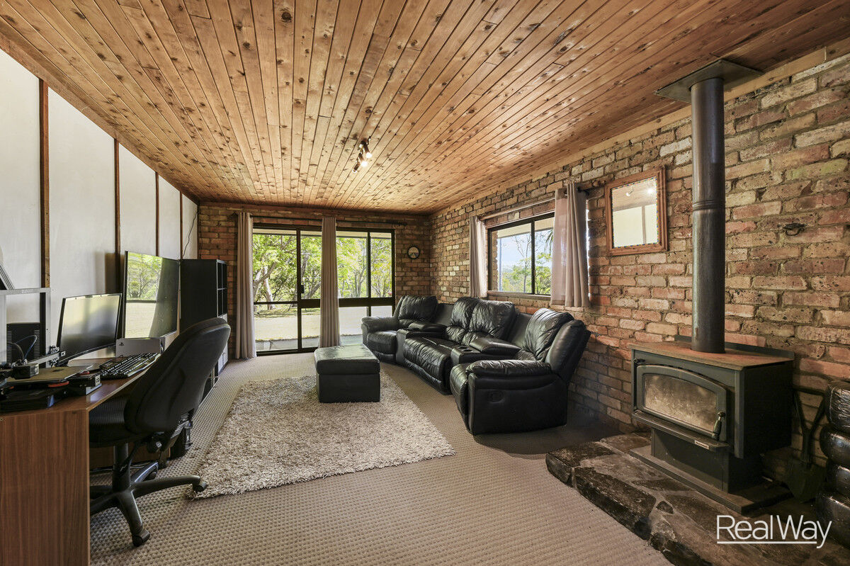399 Jones Road, Withcott QLD 4352, Withcott - Thumbnail 5