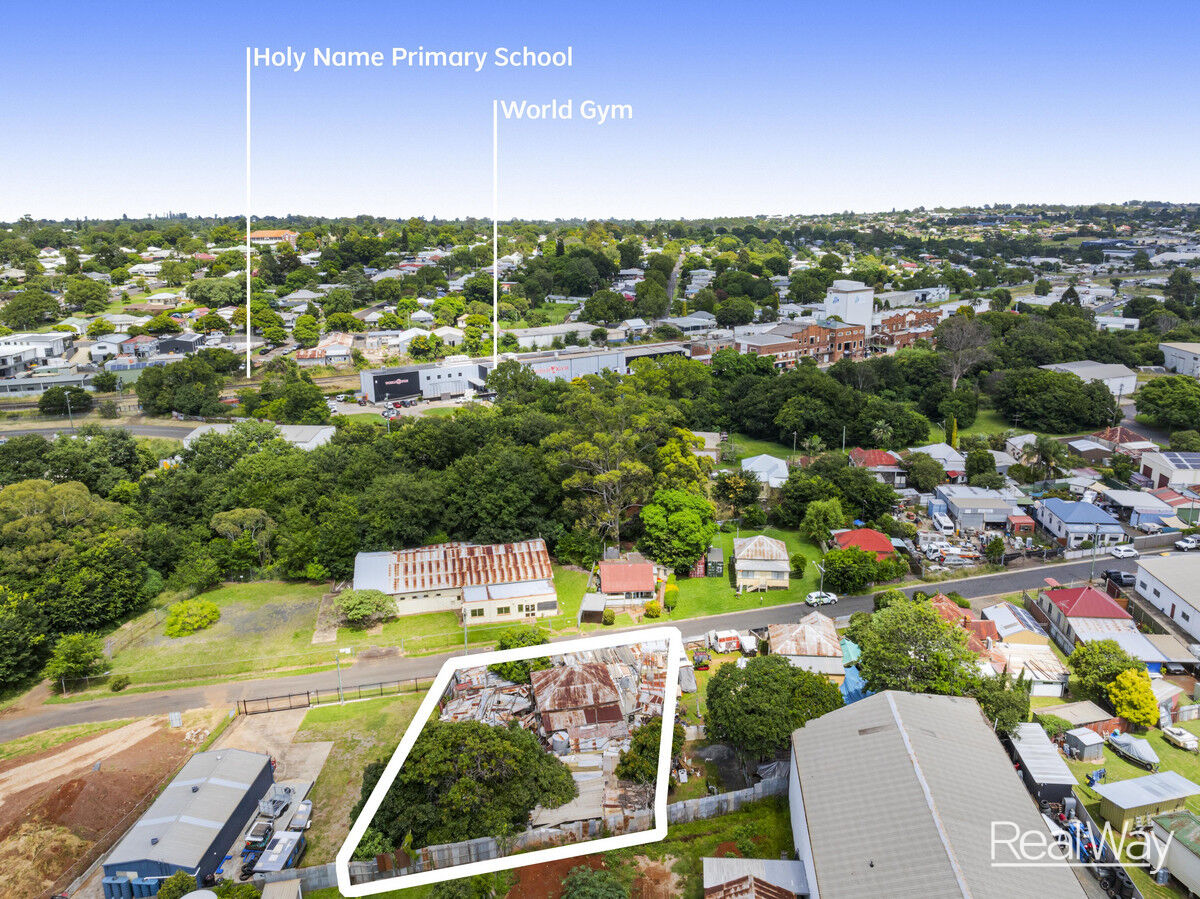 12 Inter Street, North Toowoomba QLD 4350, North Toowoomba - Thumbnail 3