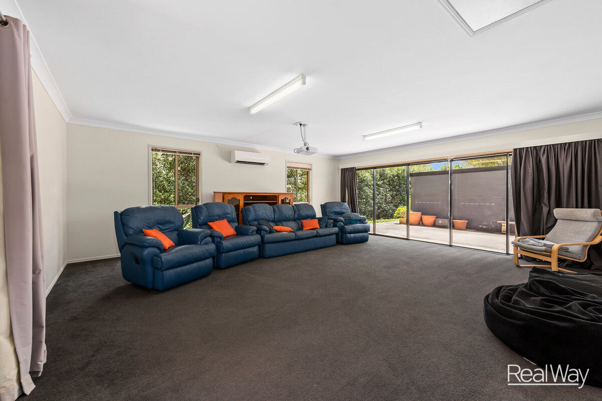 2 Traverston Court, Top Camp QLD 4350, Top Camp - Thumbnail 6
