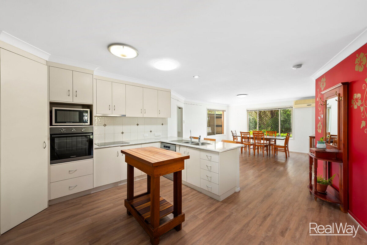 2 Traverston Court, Top Camp QLD 4350, Top Camp - Thumbnail 4
