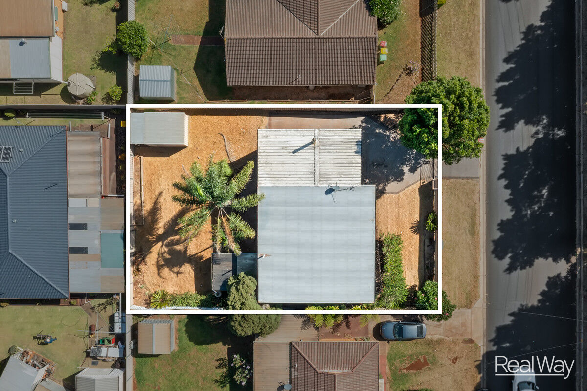 57 Wyalla Street, NEWTOWN QLD 4350, Newtown - Thumbnail 2