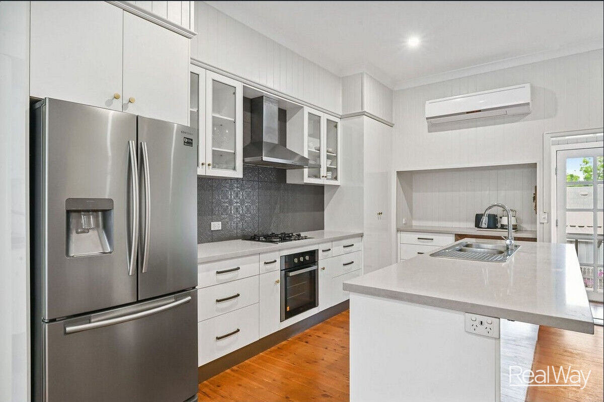 107 Perth Street, South Toowoomba QLD 4350, South Toowoomba - Thumbnail 2