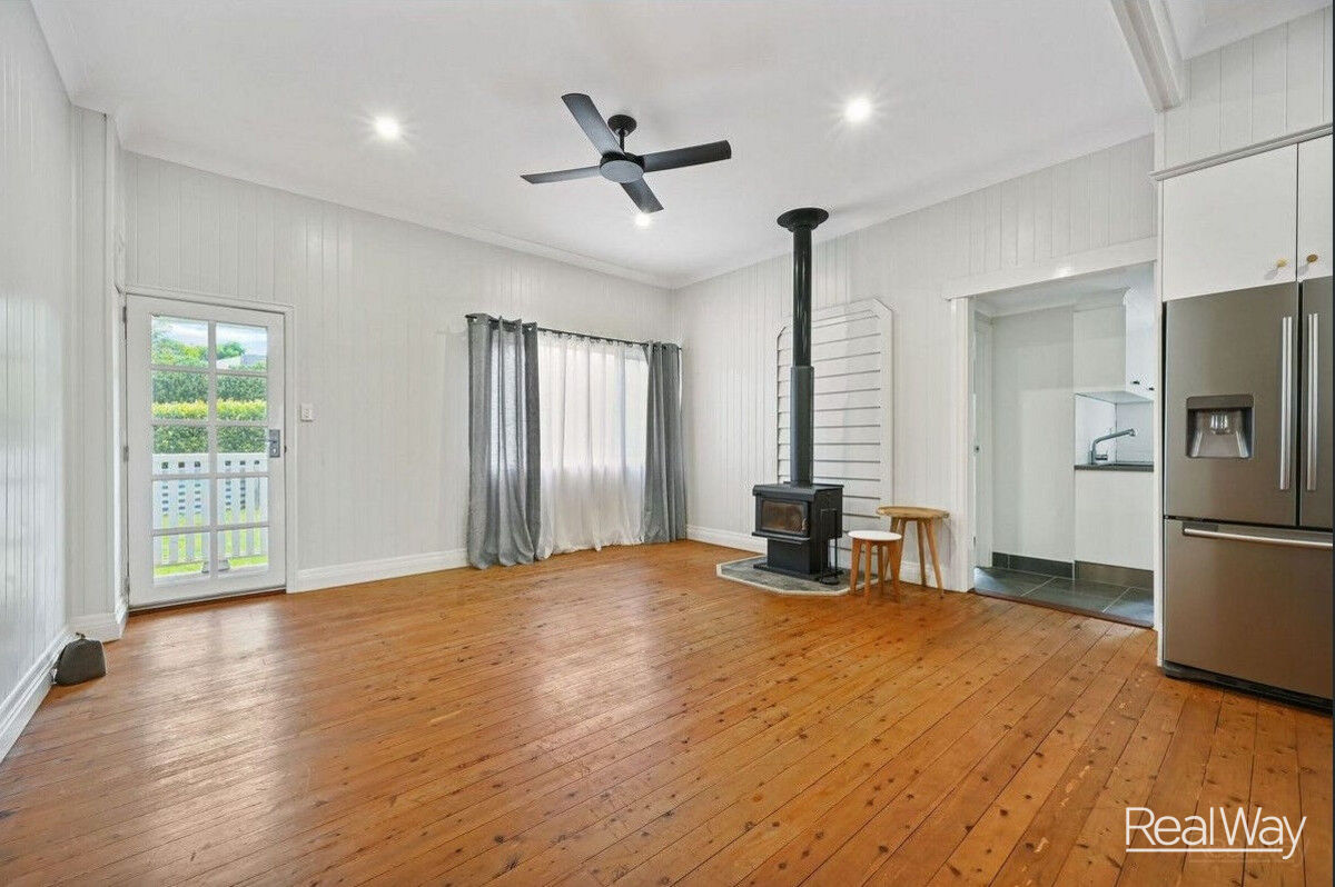 107 Perth Street, South Toowoomba QLD 4350, South Toowoomba - Thumbnail 4