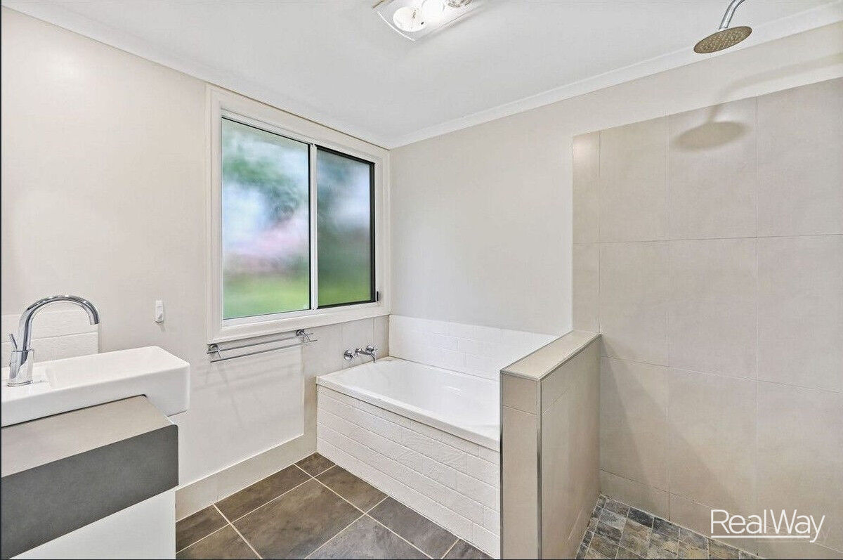 107 Perth Street, South Toowoomba QLD 4350, South Toowoomba - Thumbnail 7