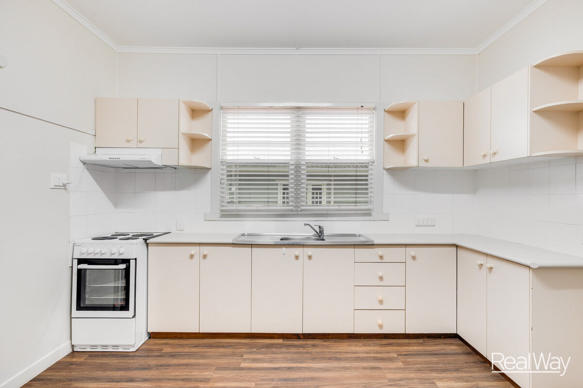 20 Fourth Avenue, Harristown QLD 4350, Harristown - Thumbnail 6