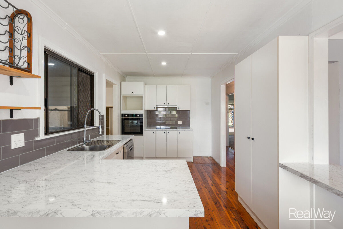 32 Charlotte Street, Newtown QLD 4350, Newtown - Thumbnail 4